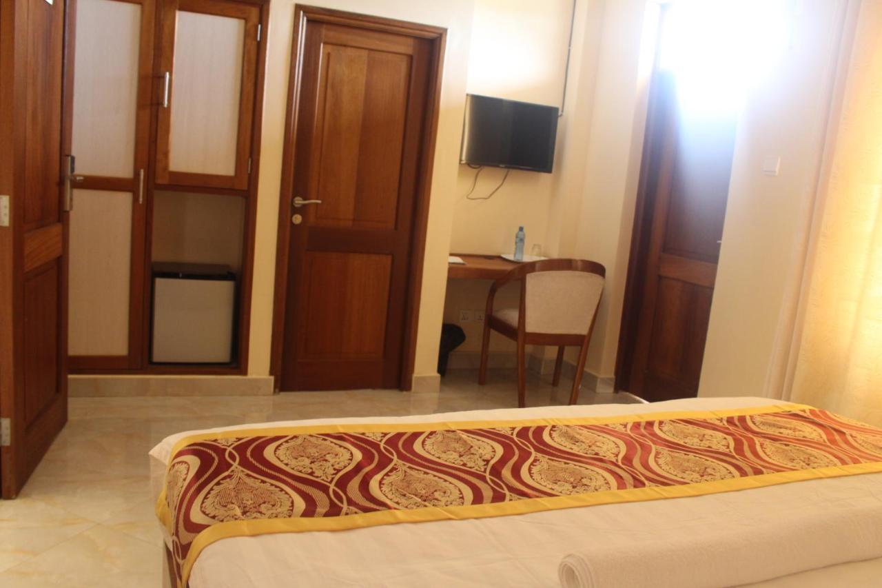 Prinias Hotel Kisumu Exterior photo
