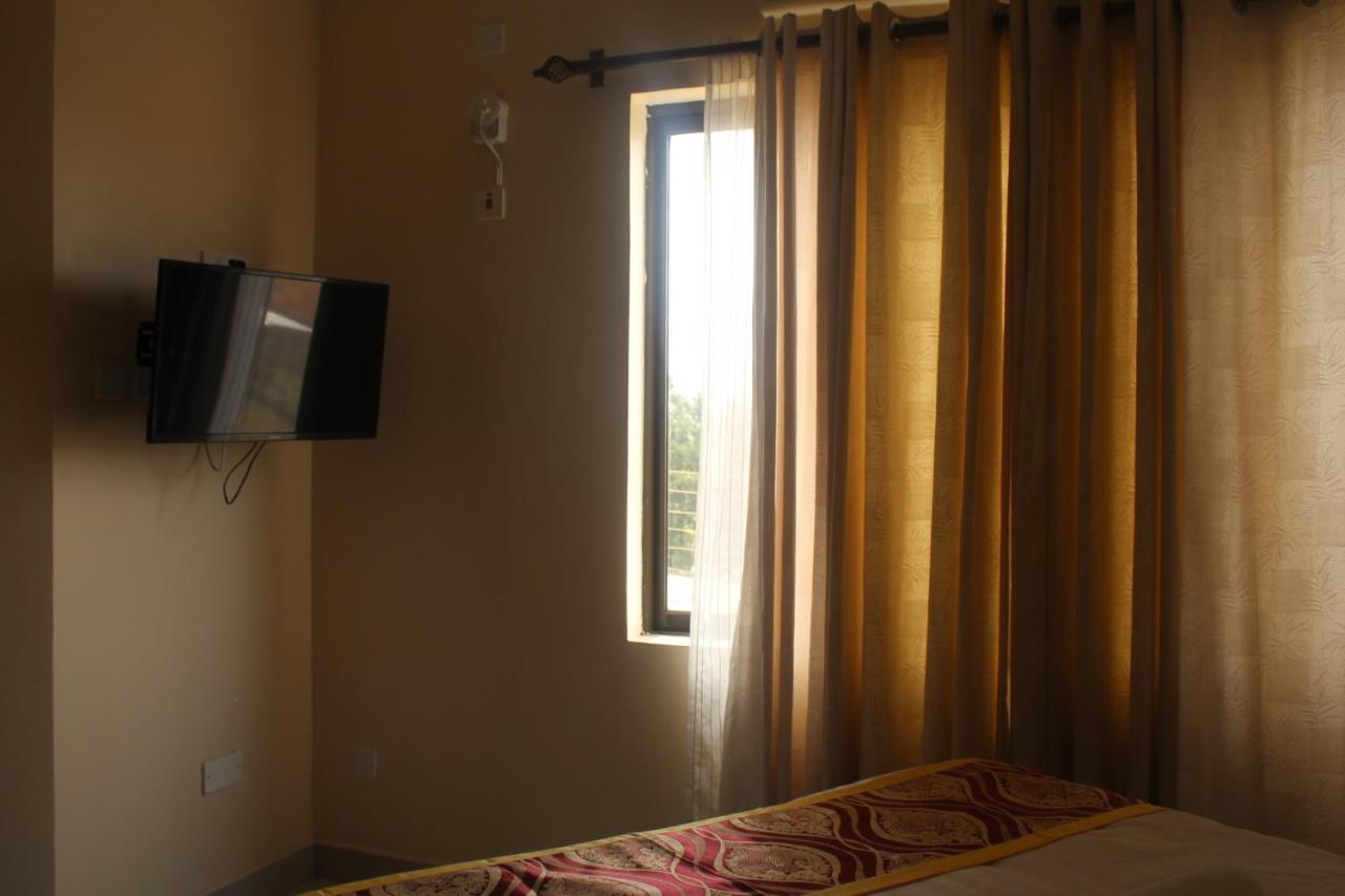 Prinias Hotel Kisumu Exterior photo