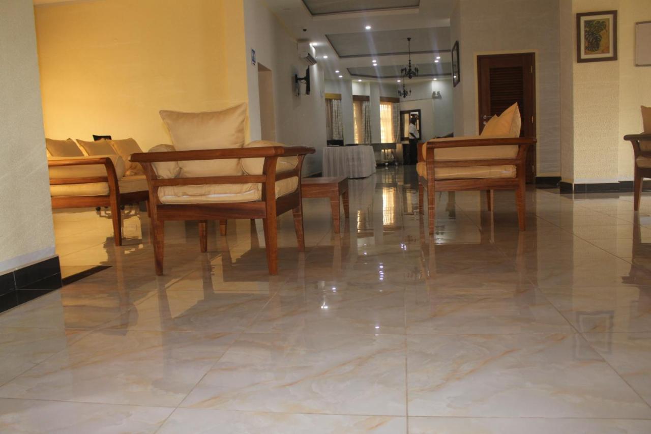 Prinias Hotel Kisumu Exterior photo