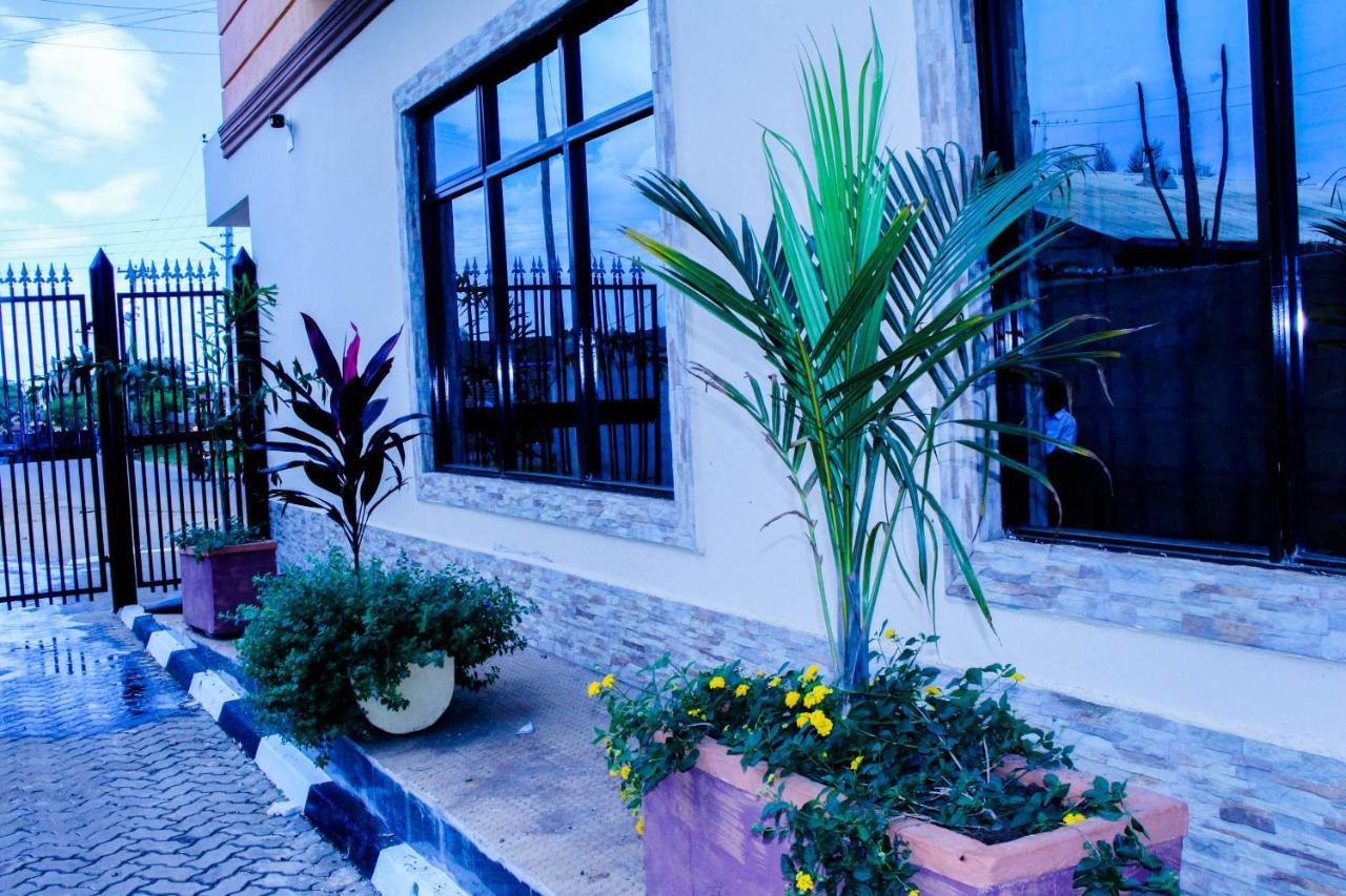 Prinias Hotel Kisumu Exterior photo